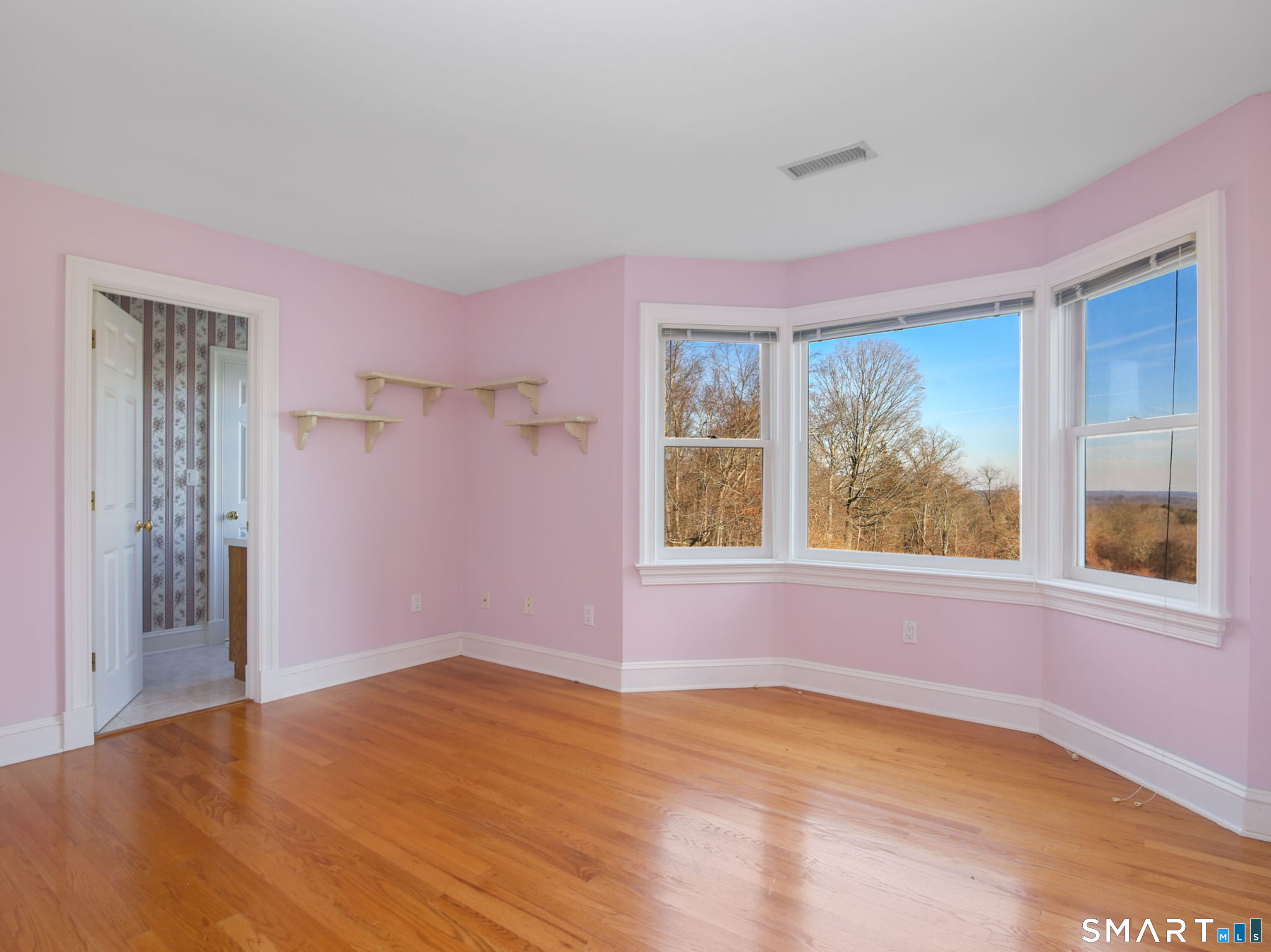 7 Long Meadow Lane