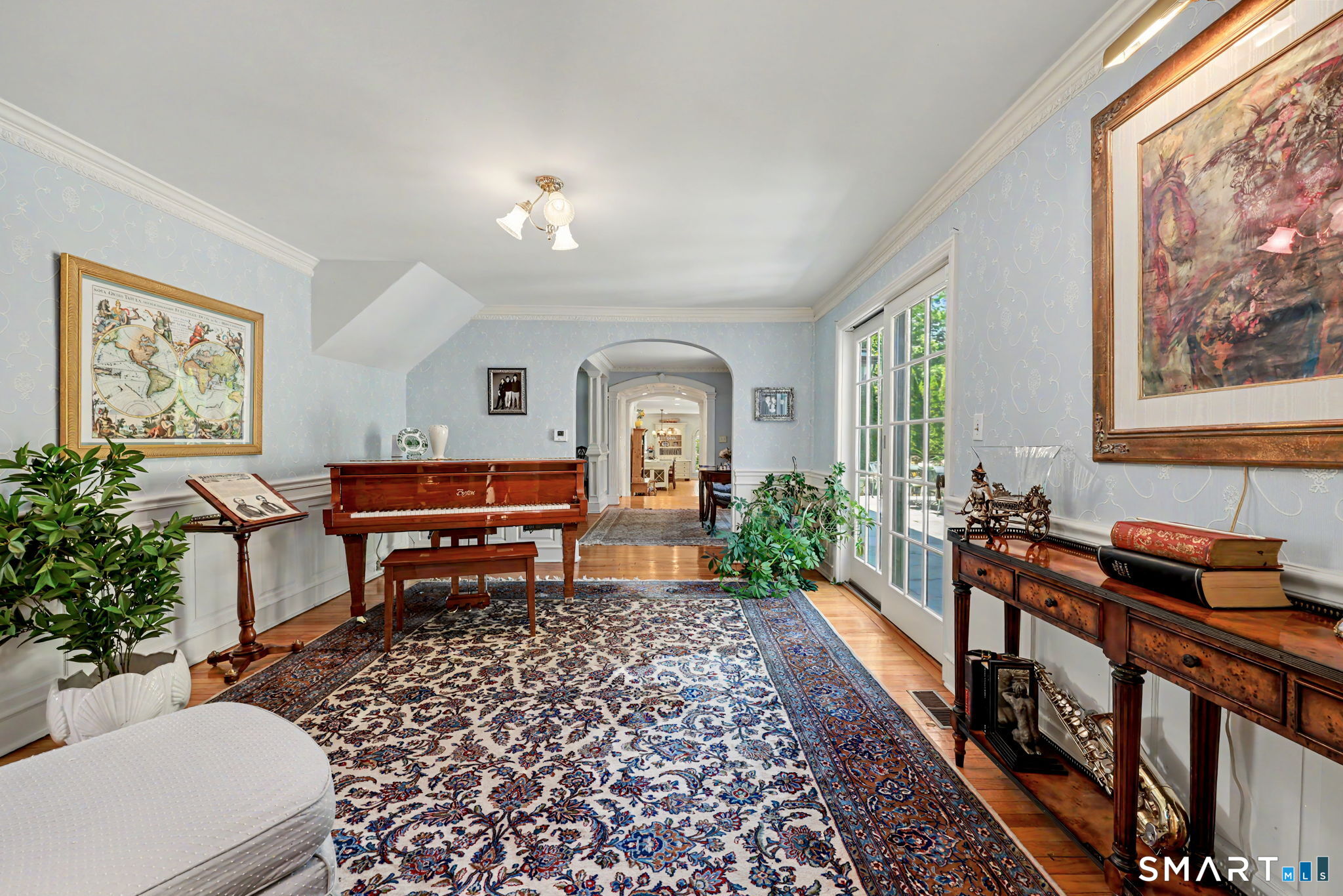 21 Compo Parkway