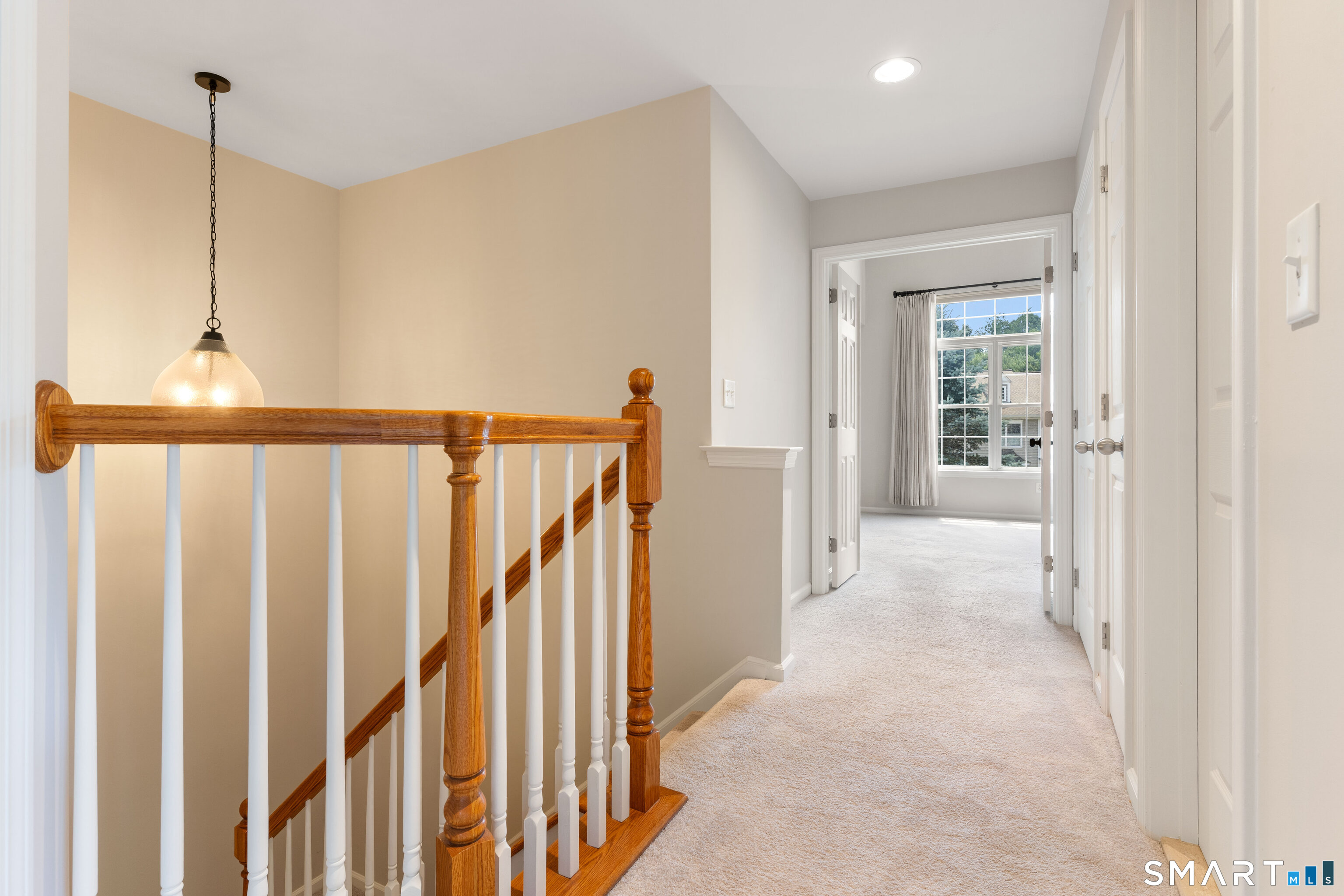 14 Cambridge Drive Unit: 14
