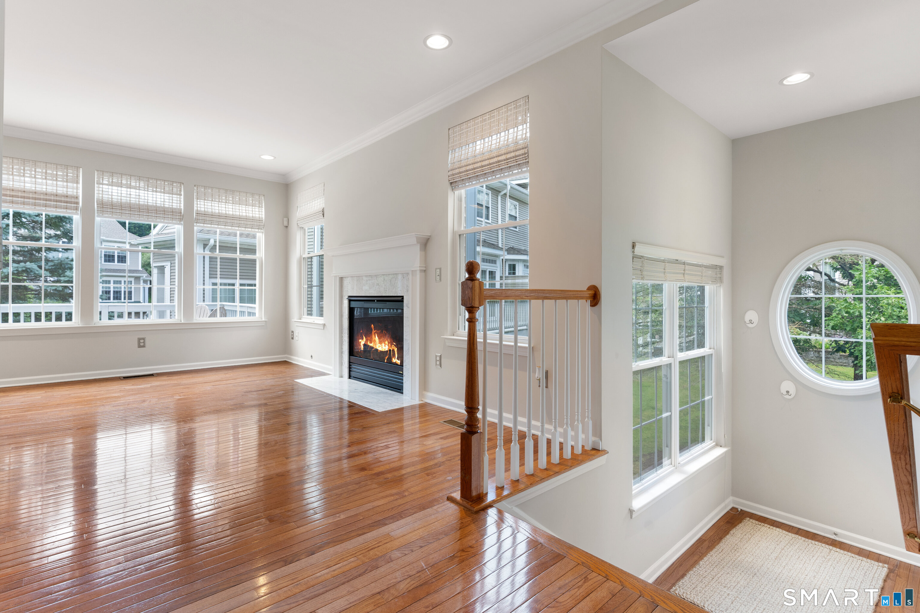 14 Cambridge Drive Unit: 14
