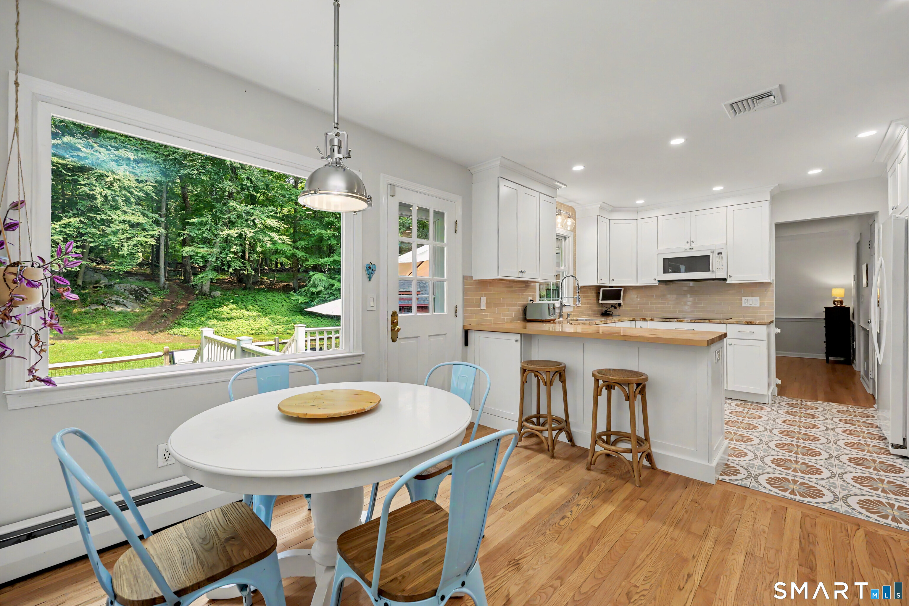 241 Mountain Road