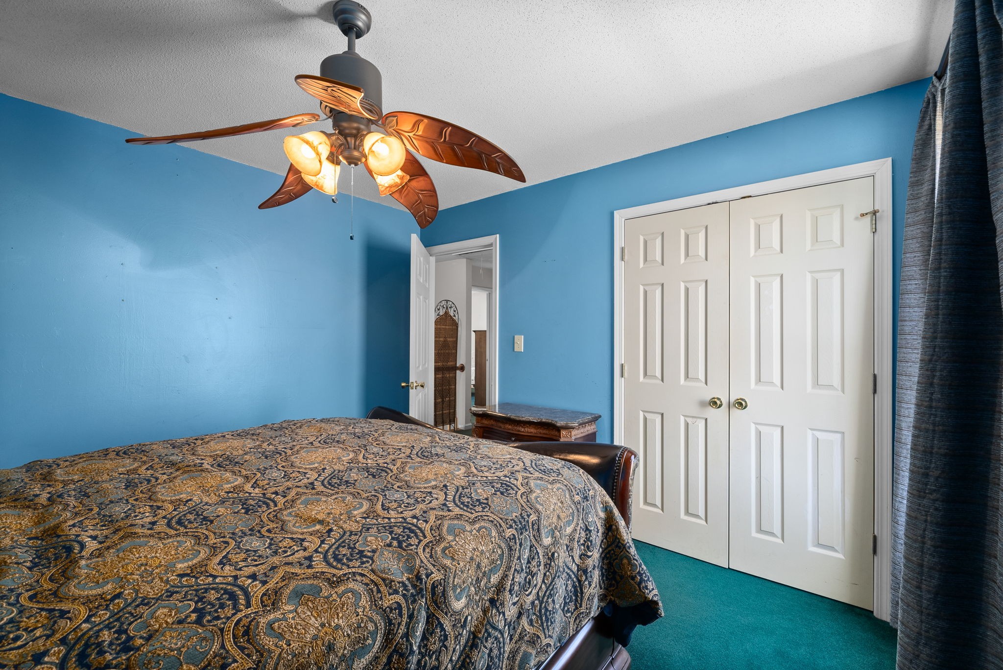 1735 Creekview Ct