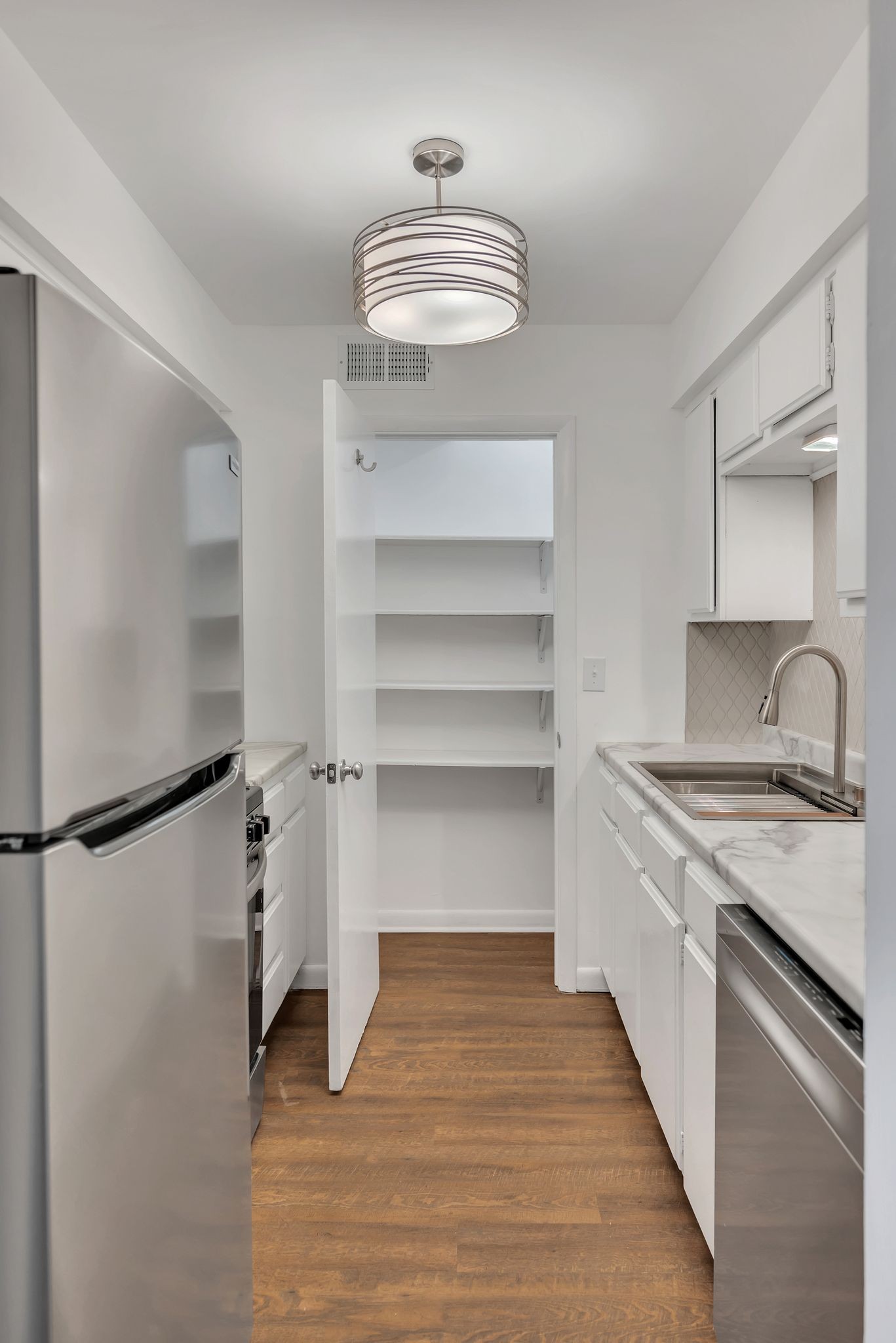 420 Walton Ln Unit: N70