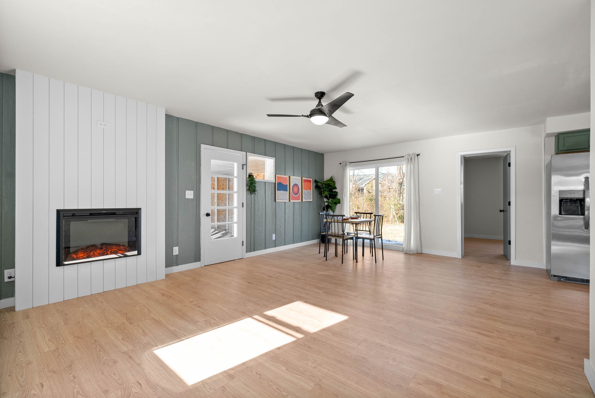 36 Lealand Dr