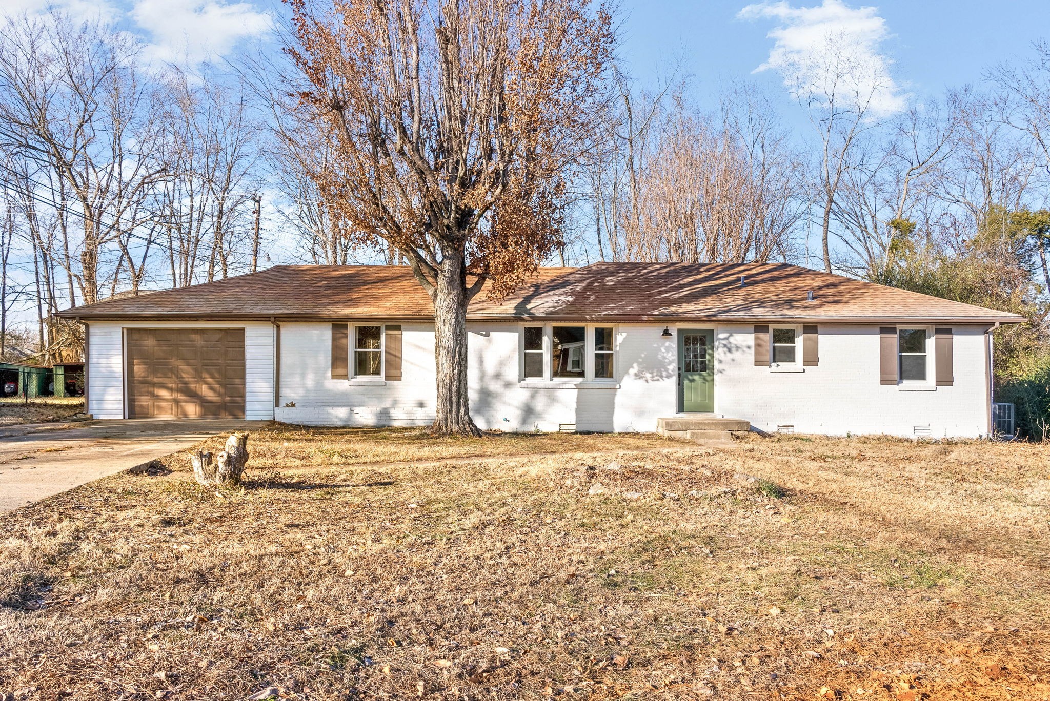 36 Lealand Dr