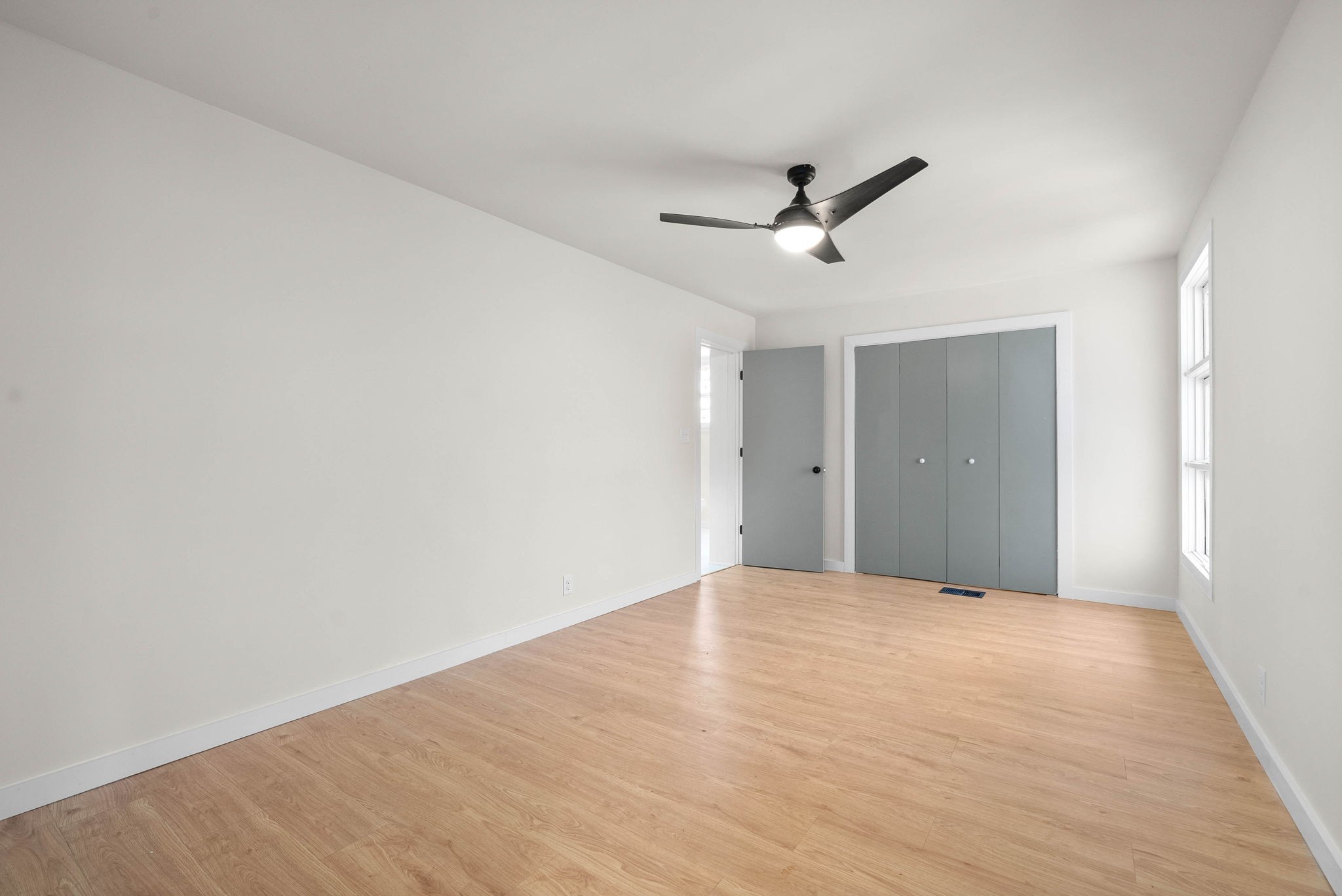 36 Lealand Dr