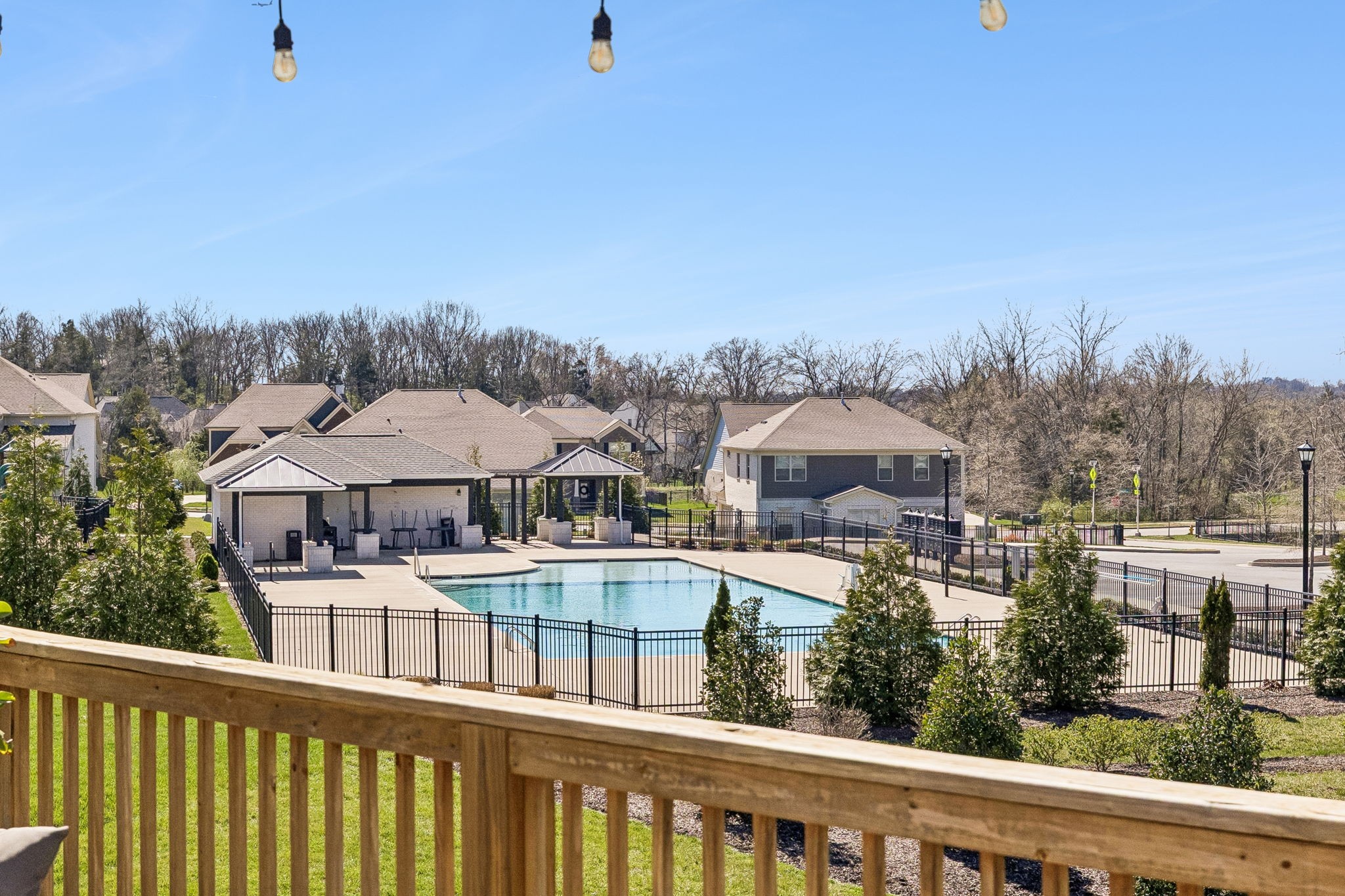 120 Macy Dr