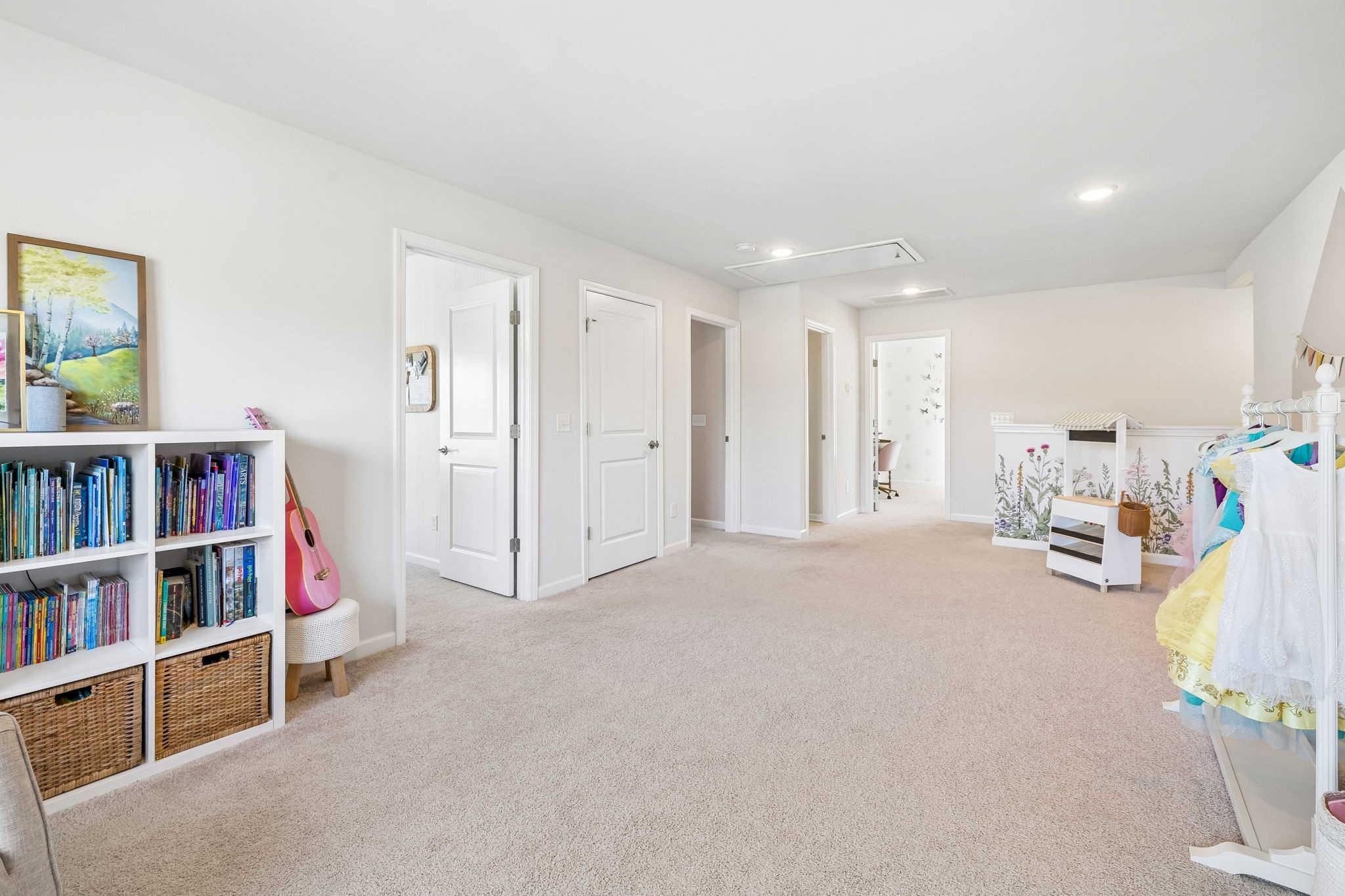 120 Macy Dr