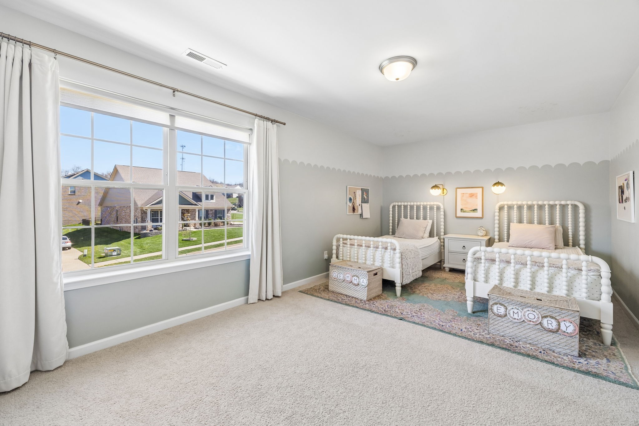 120 Macy Dr