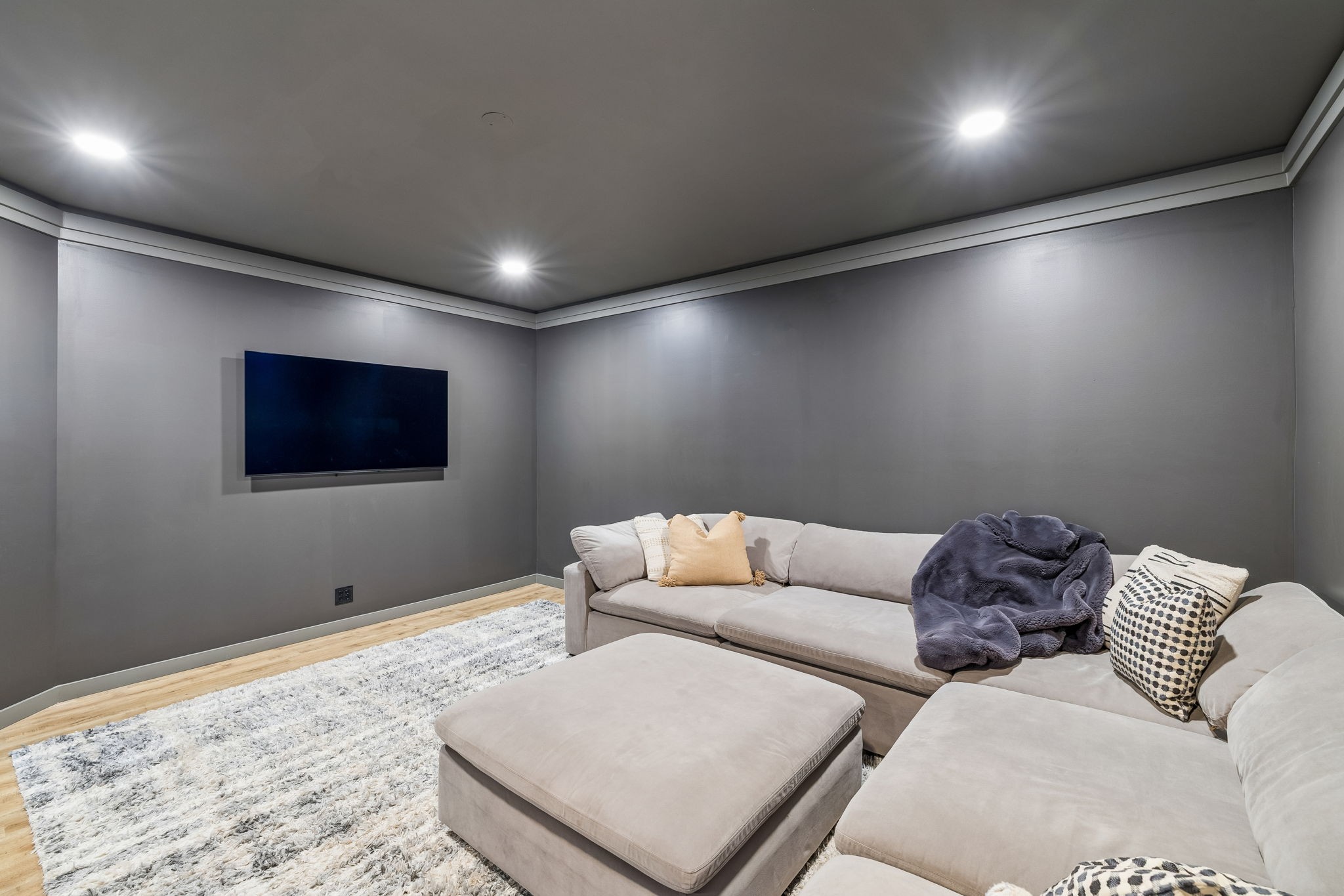120 Macy Dr
