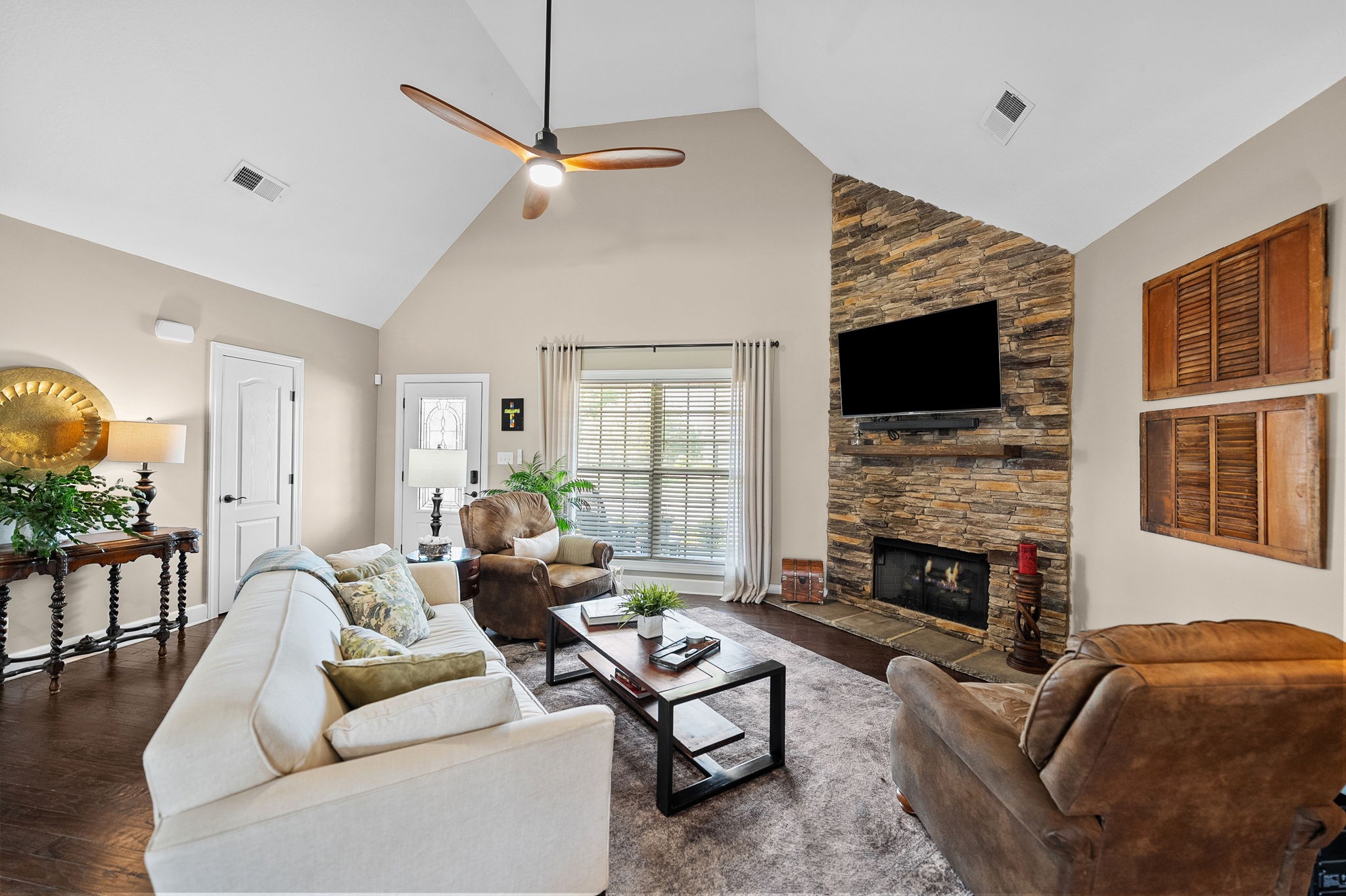 1149 Old Duke Dr