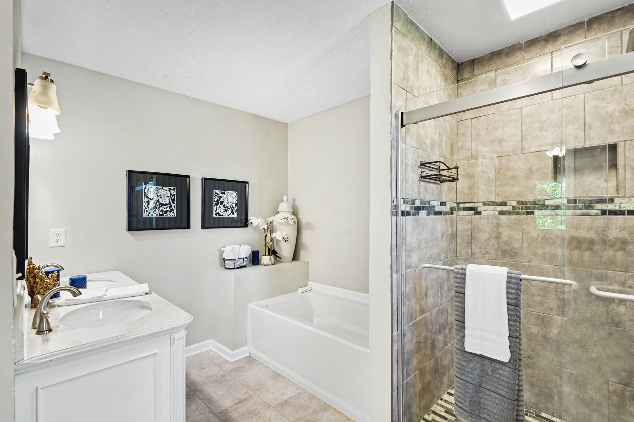 1419 Latimer Ln