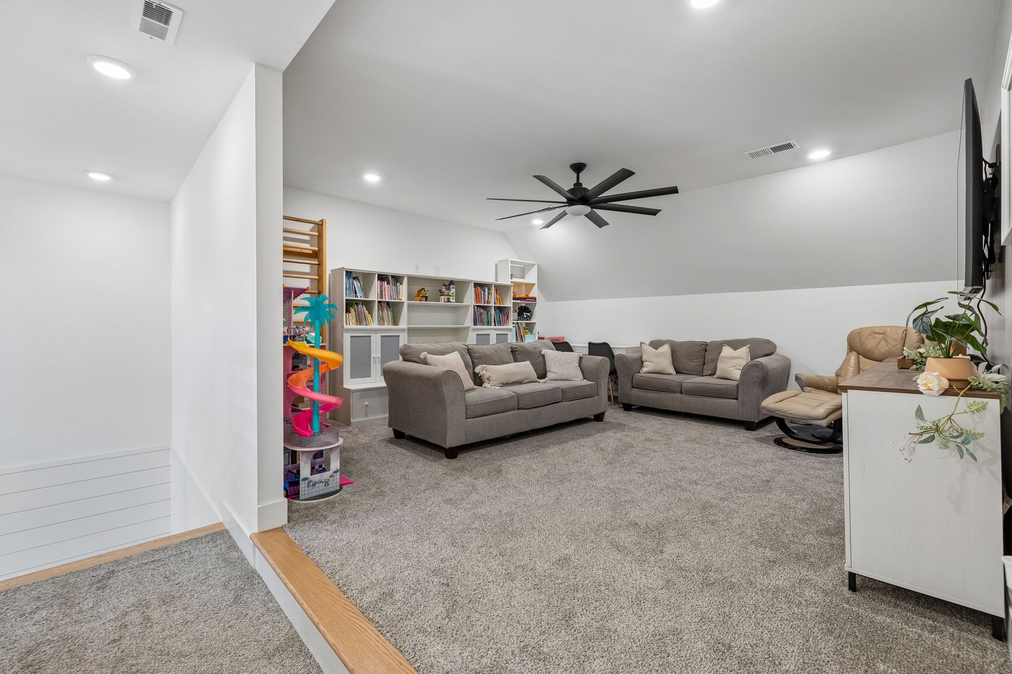 409 Sheas Way