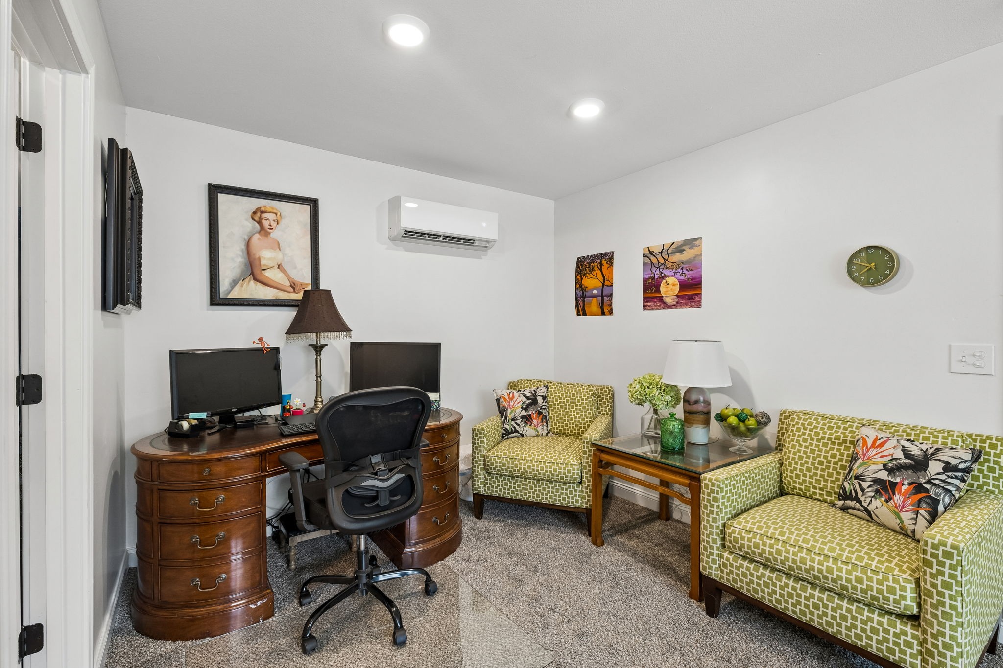 906 Riverwood Dr