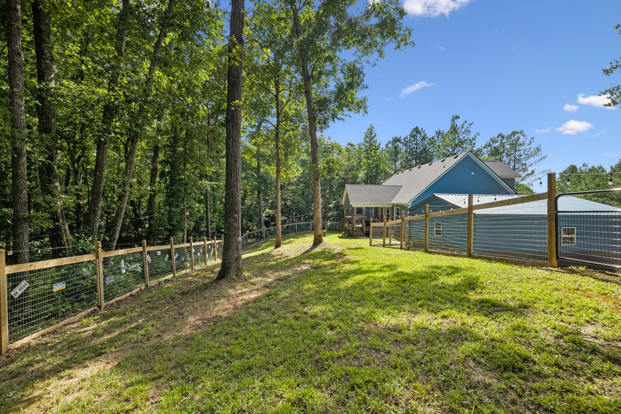 906 Riverwood Dr