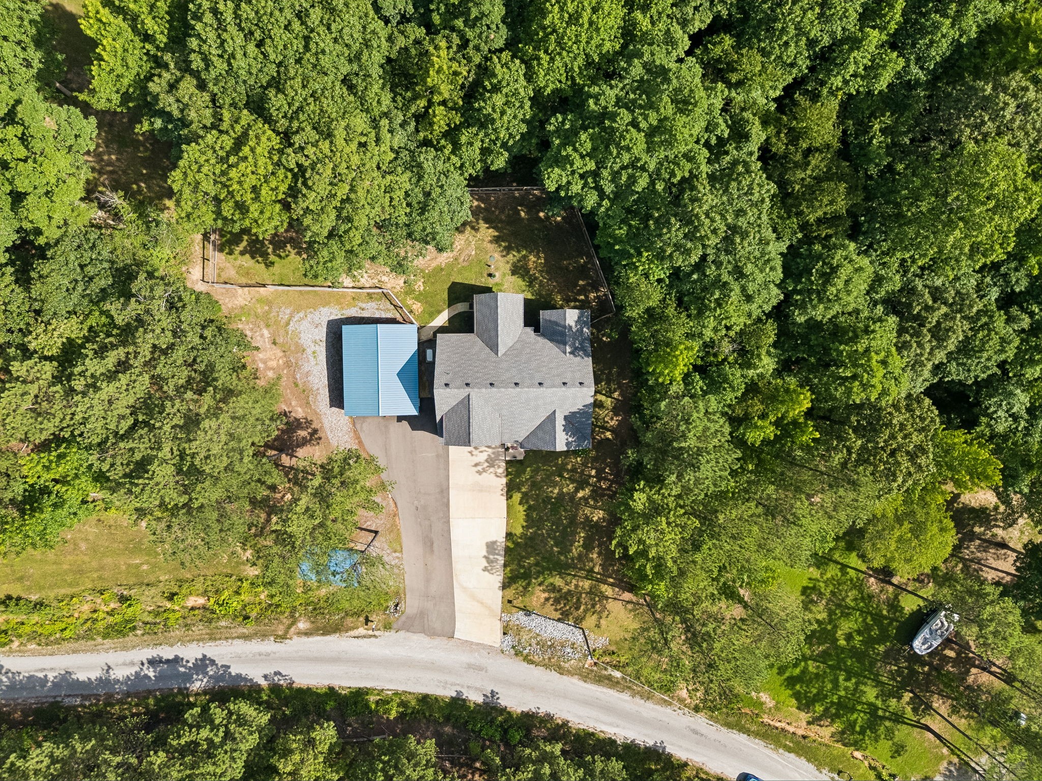 906 Riverwood Dr