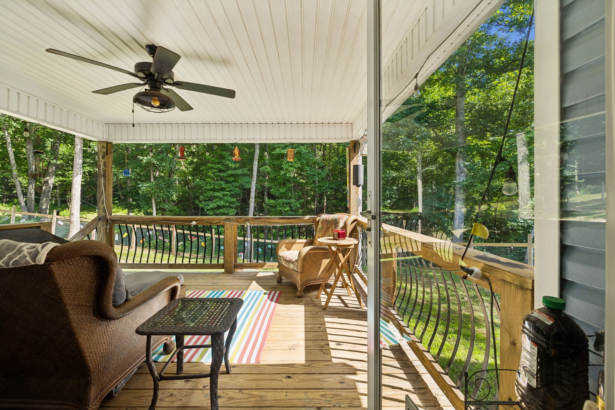 906 Riverwood Dr