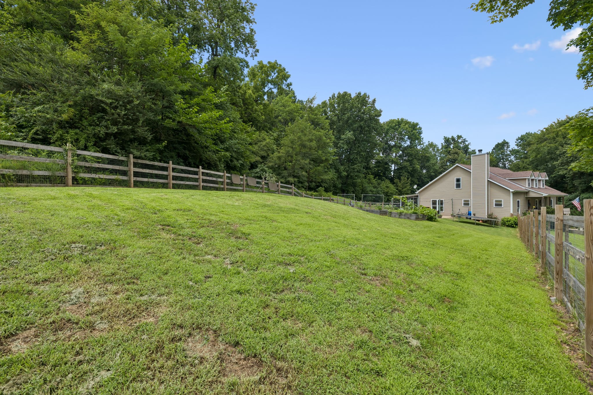 2060 Muddy Branch Rd