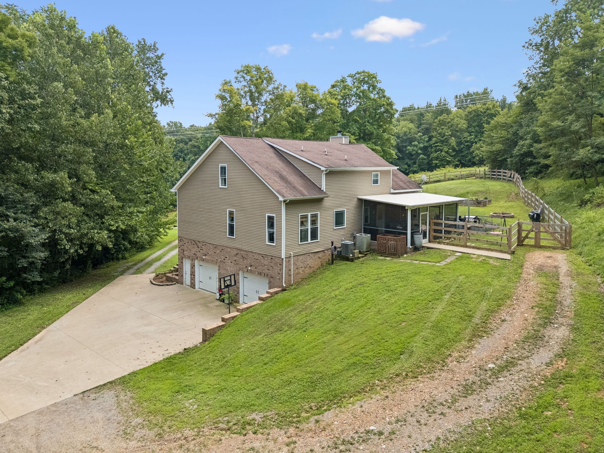 2060 Muddy Branch Rd