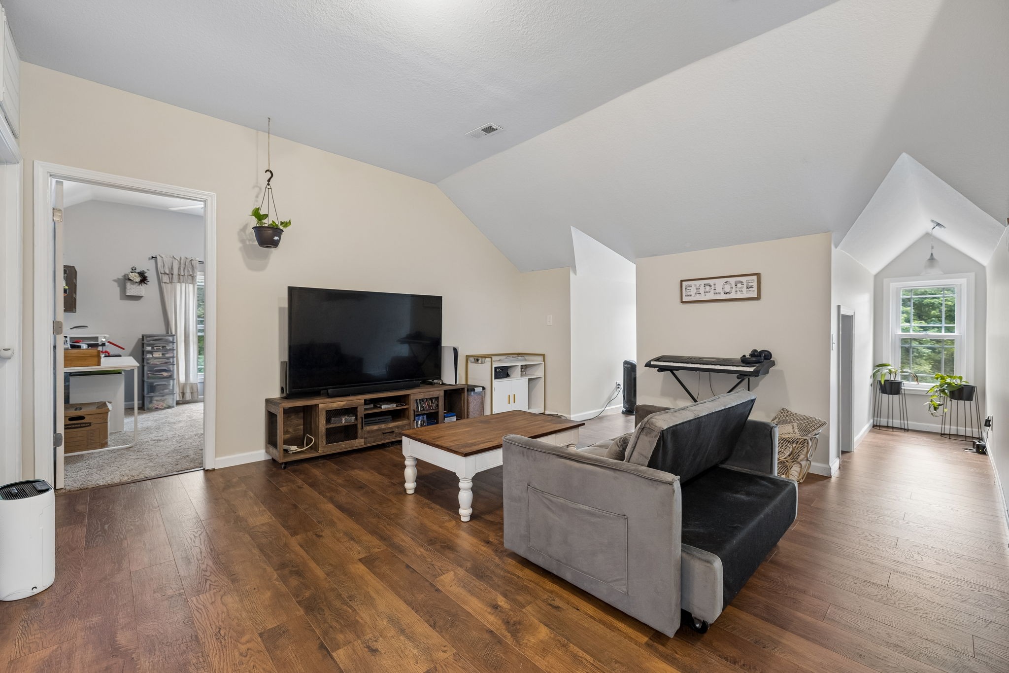 2060 Muddy Branch Rd