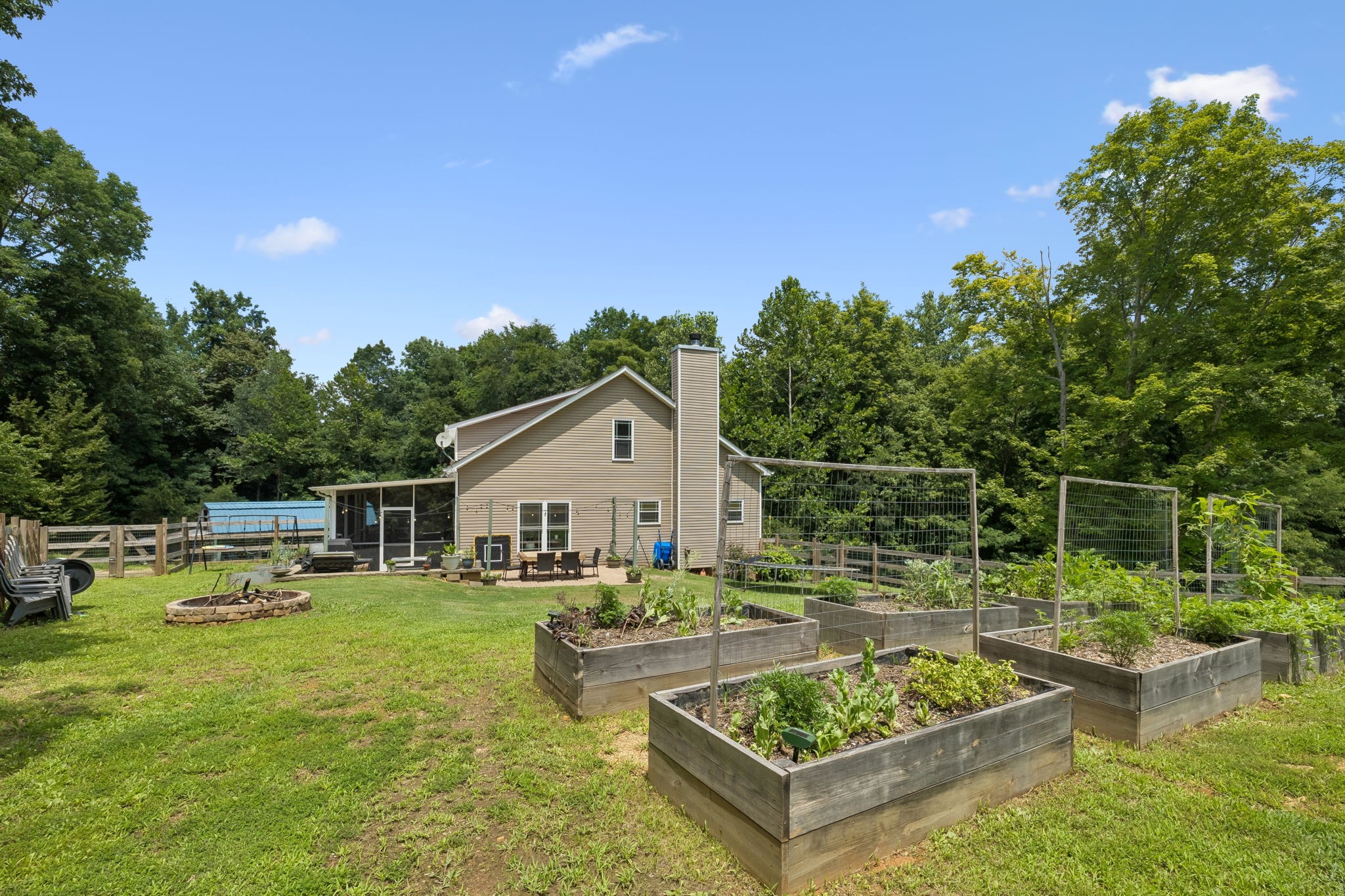2060 Muddy Branch Rd