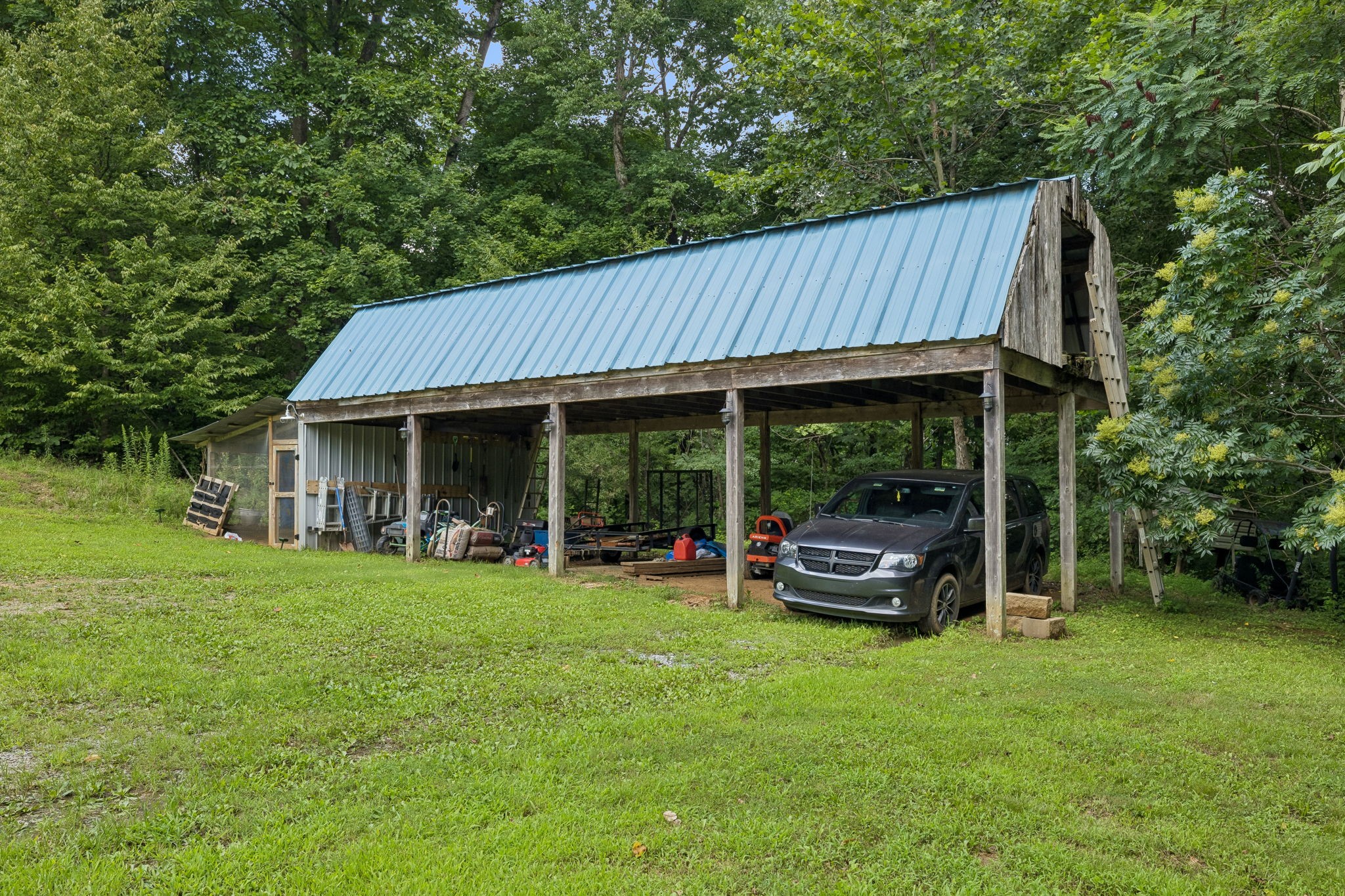 2060 Muddy Branch Rd