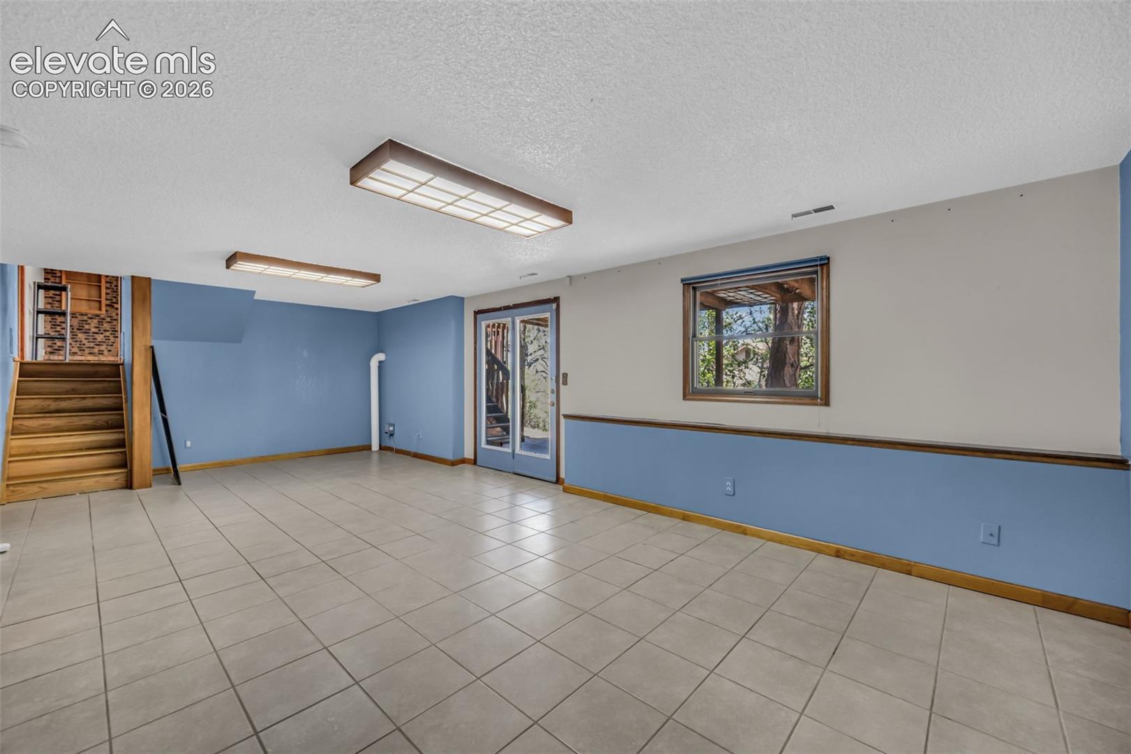 1928 Brookdale Drive