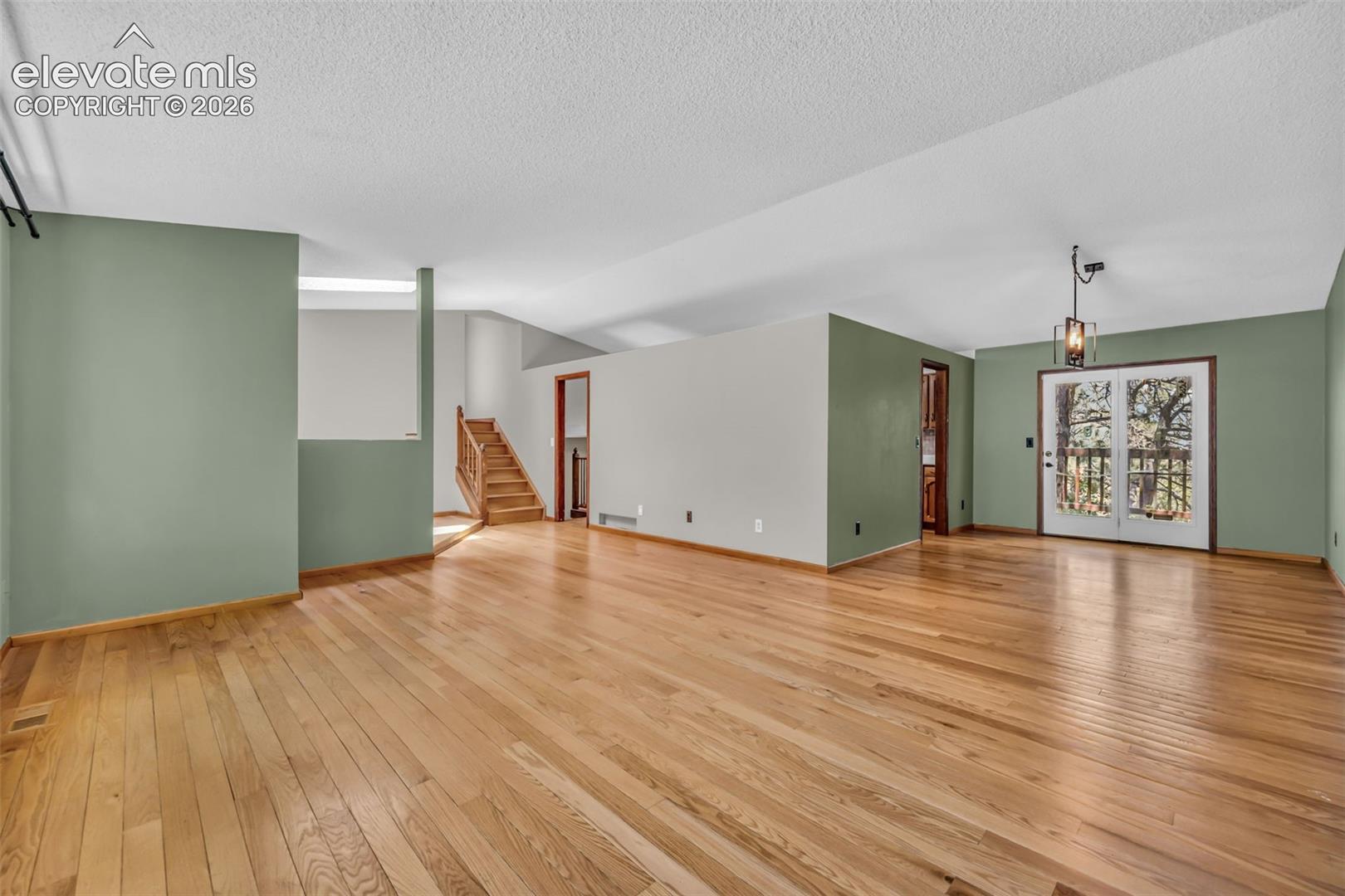 1928 Brookdale Drive