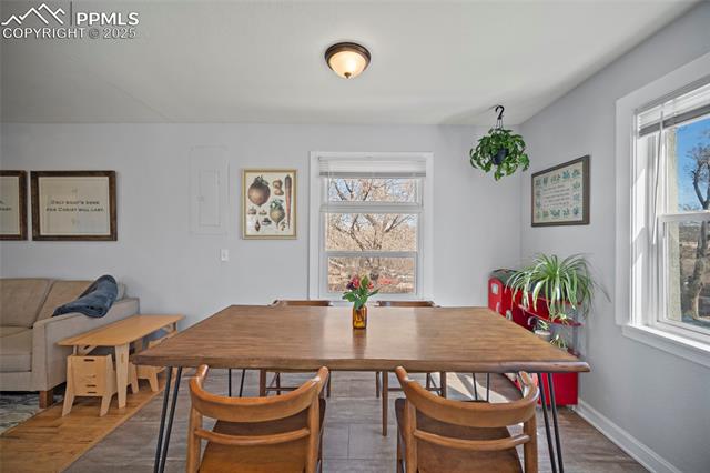 102 W Brookside Street