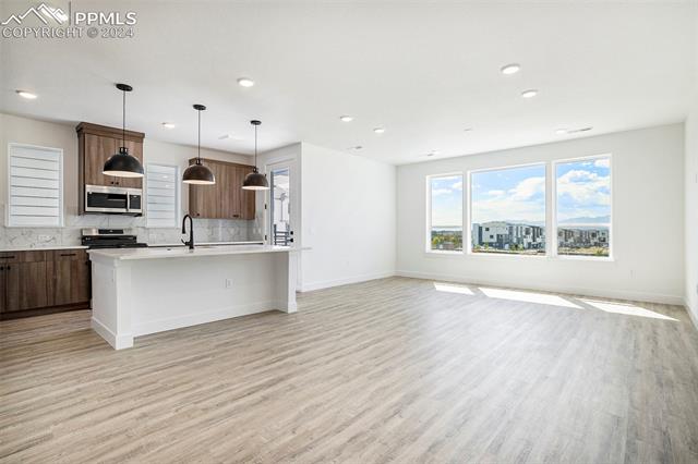 10721 Lewanee Point