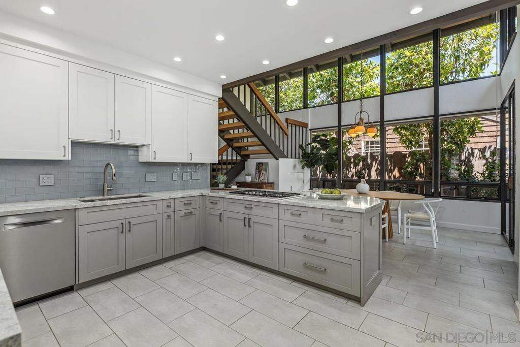 335 Fern Glen