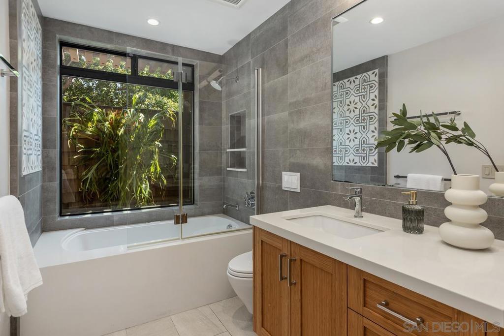 335 Fern Glen