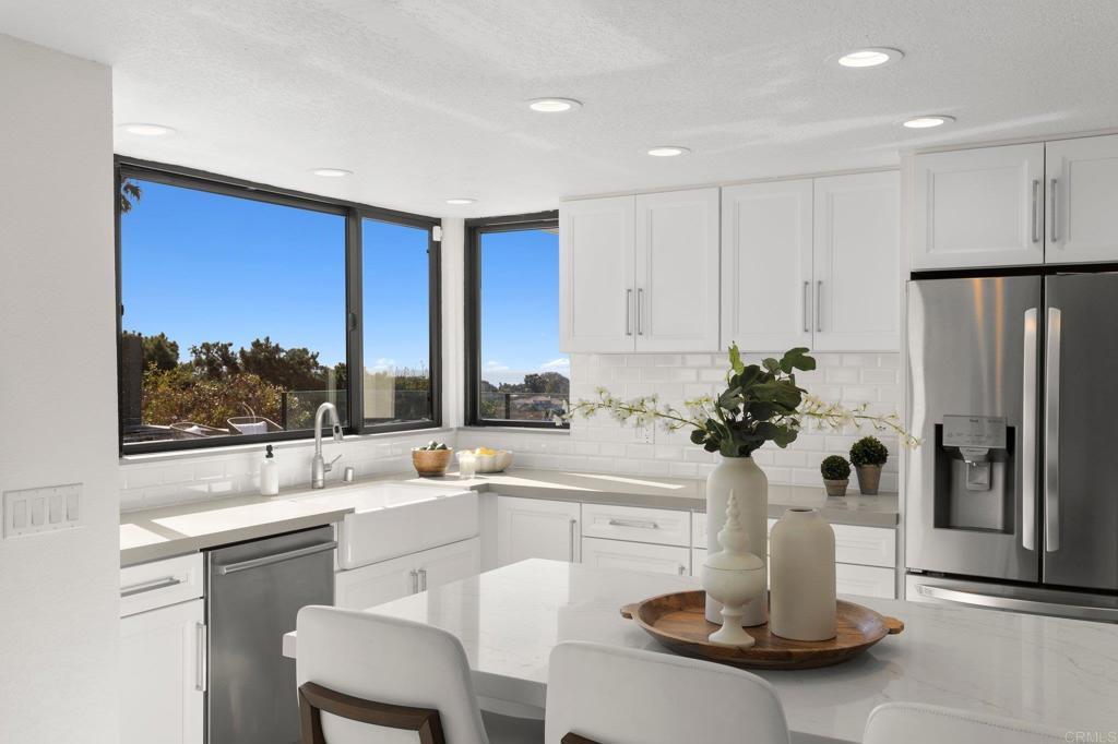 7110 Caminito Donoso