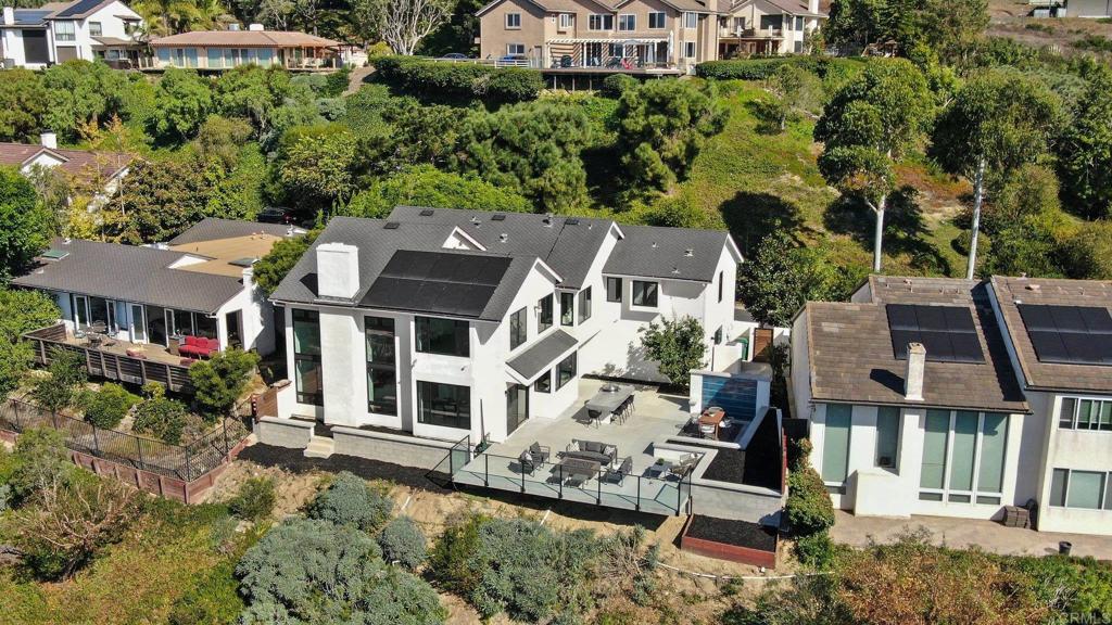 7110 Caminito Donoso