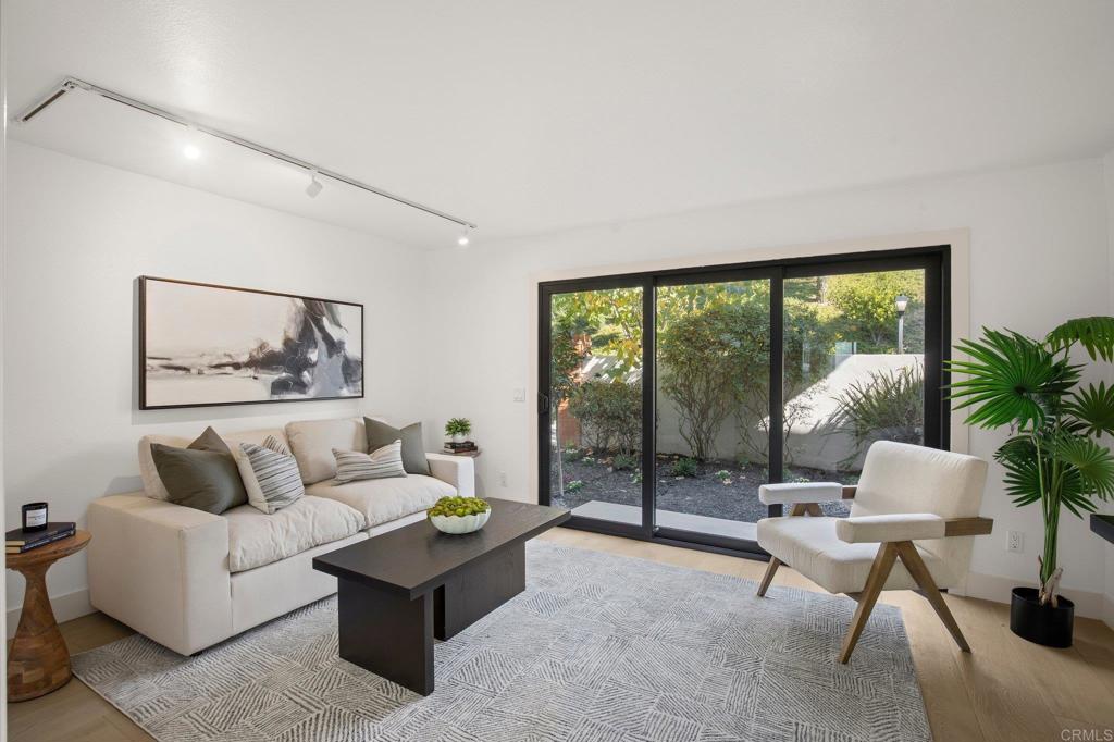 7110 Caminito Donoso