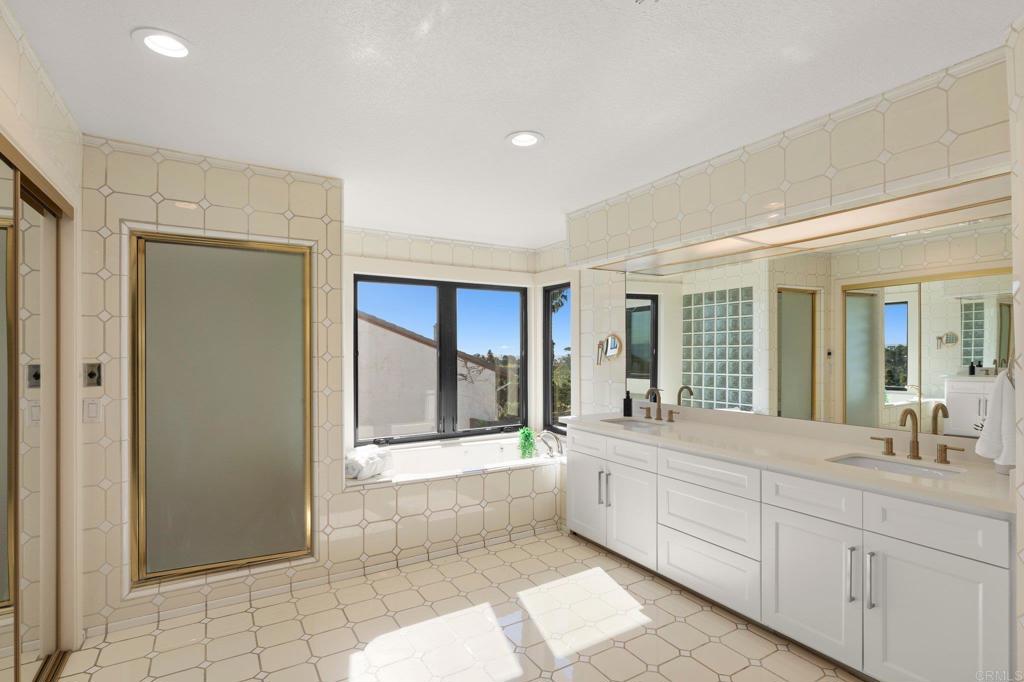 7110 Caminito Donoso