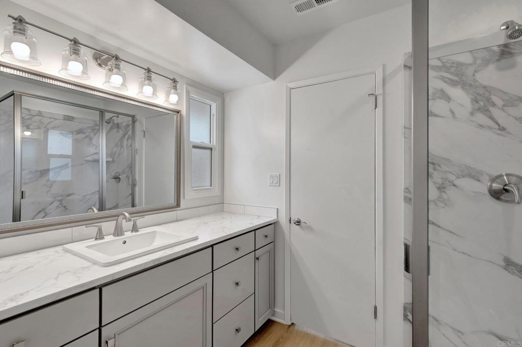 6490 La Jolla Scenic Drive S