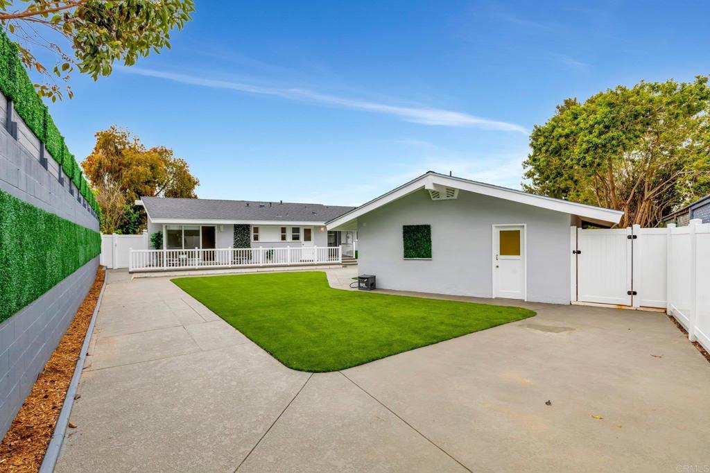 6490 La Jolla Scenic Drive S