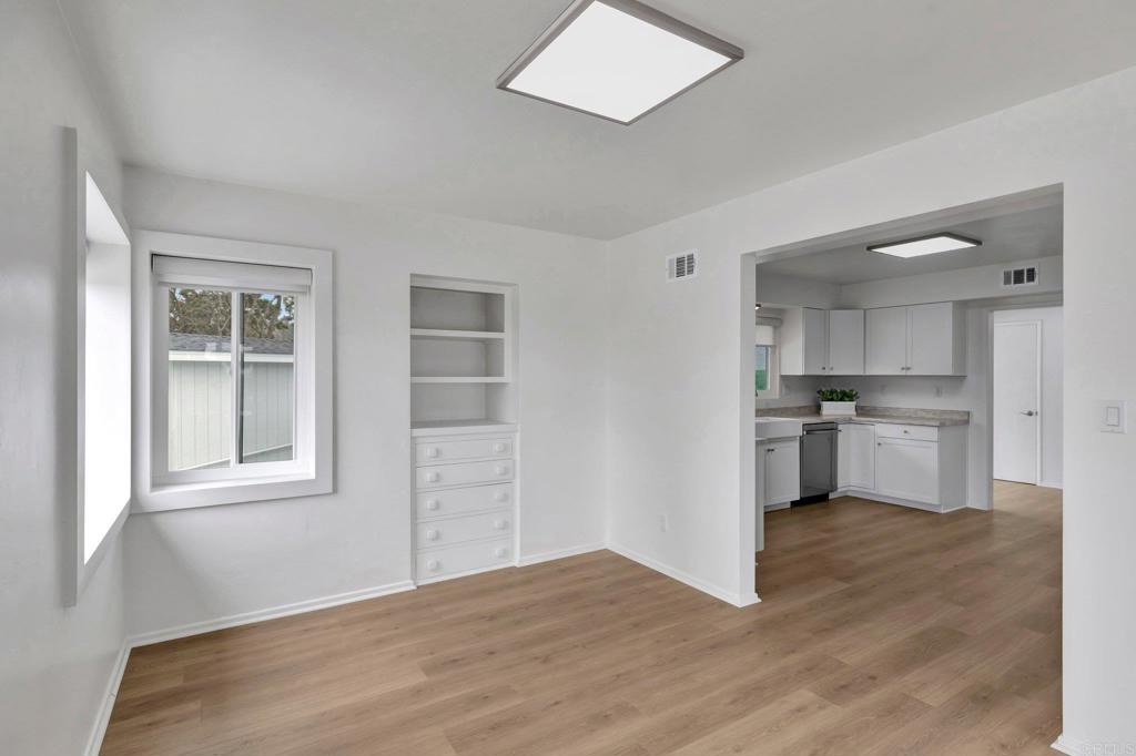 6490 La Jolla Scenic Drive S