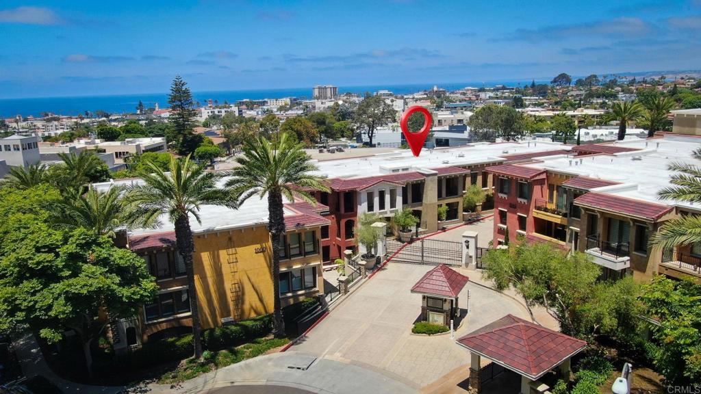 1000 Genter Street 204