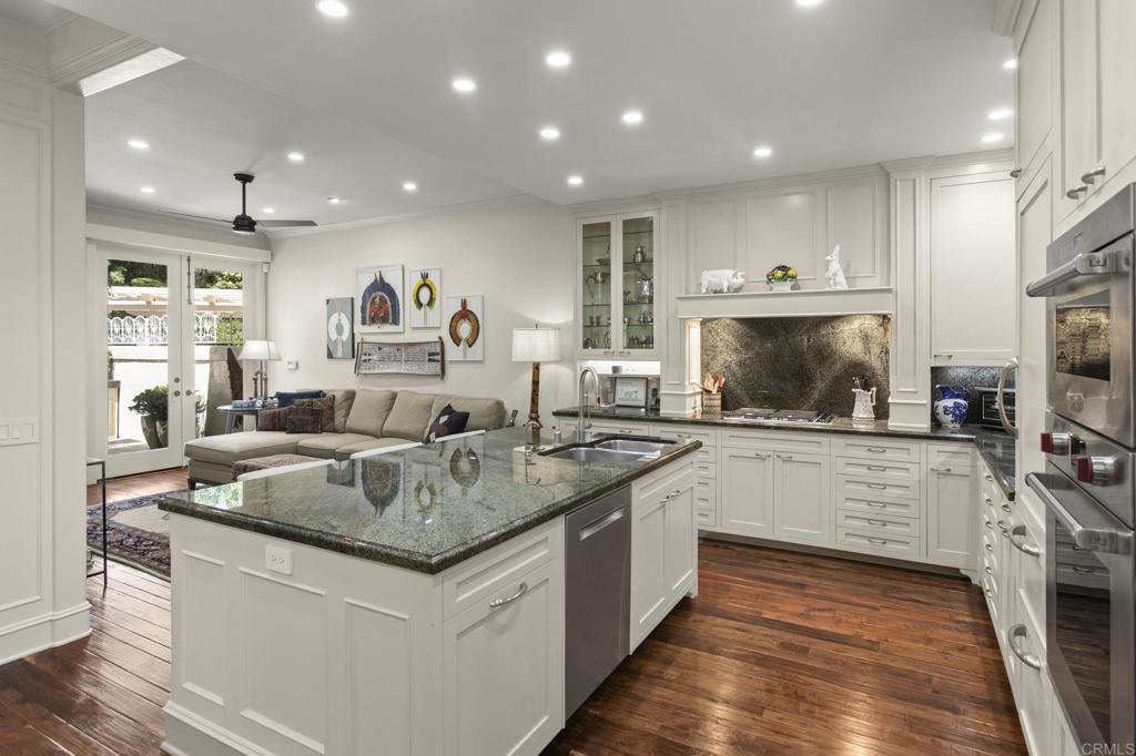 9784 Claiborne Square