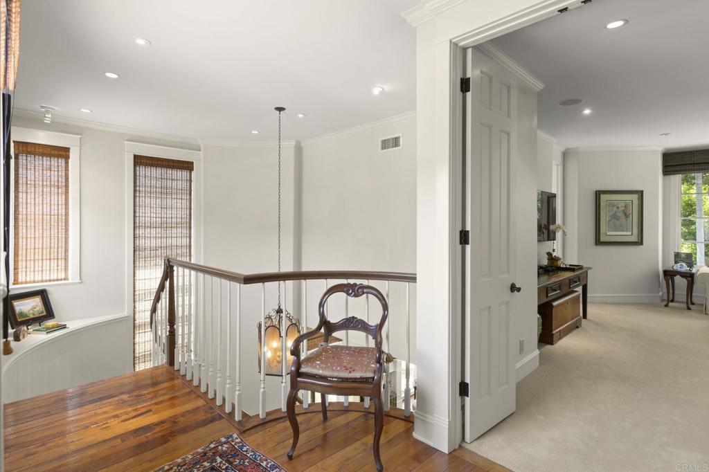 9784 Claiborne Square