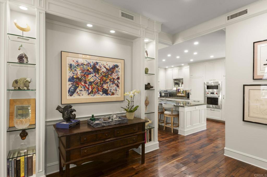 9784 Claiborne Square