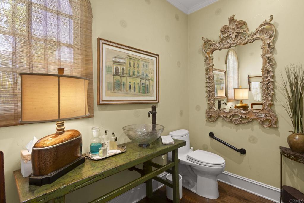 9784 Claiborne Square