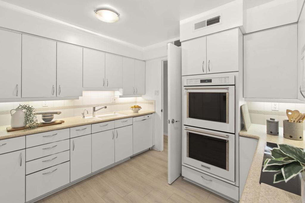 939 Coast Boulevard 5H