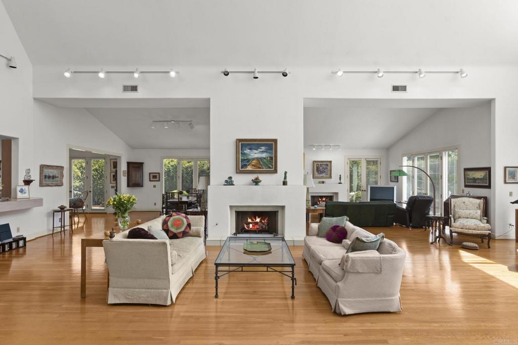 350 Mesa Way