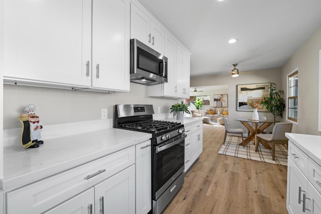 6662 Birchwood Street