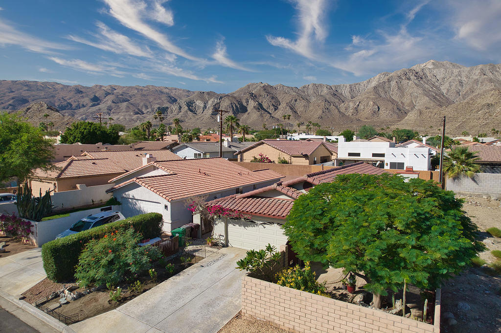 54685 Avenida Alvarado