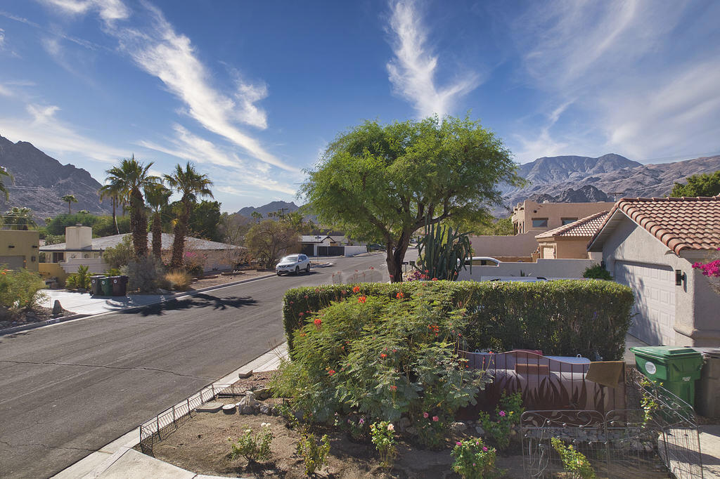 54685 Avenida Alvarado