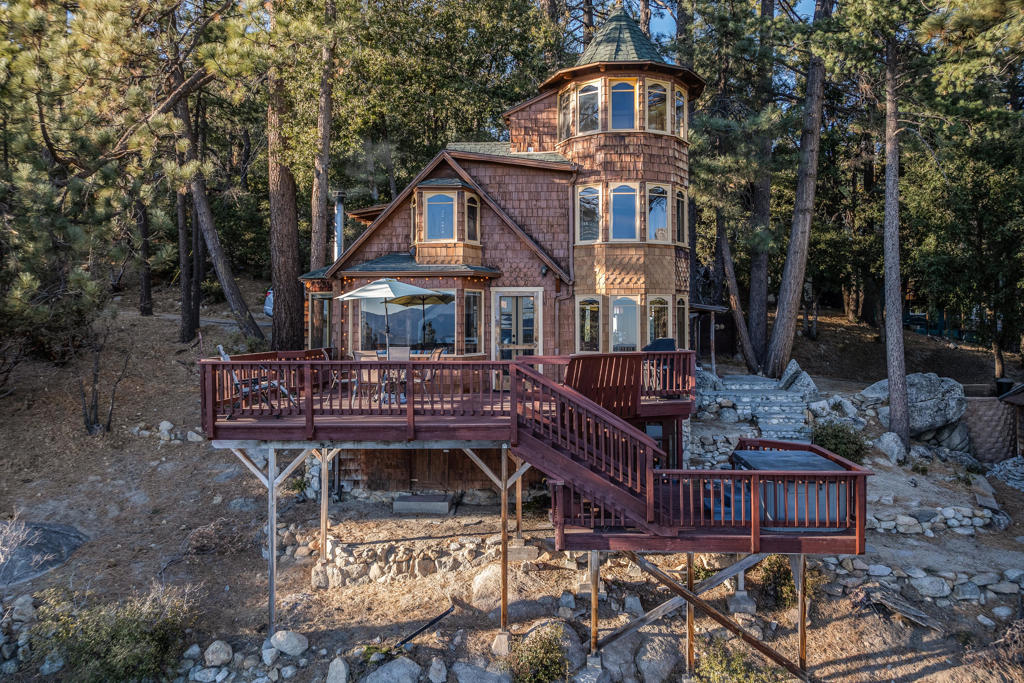 53165 Mountain View Drive